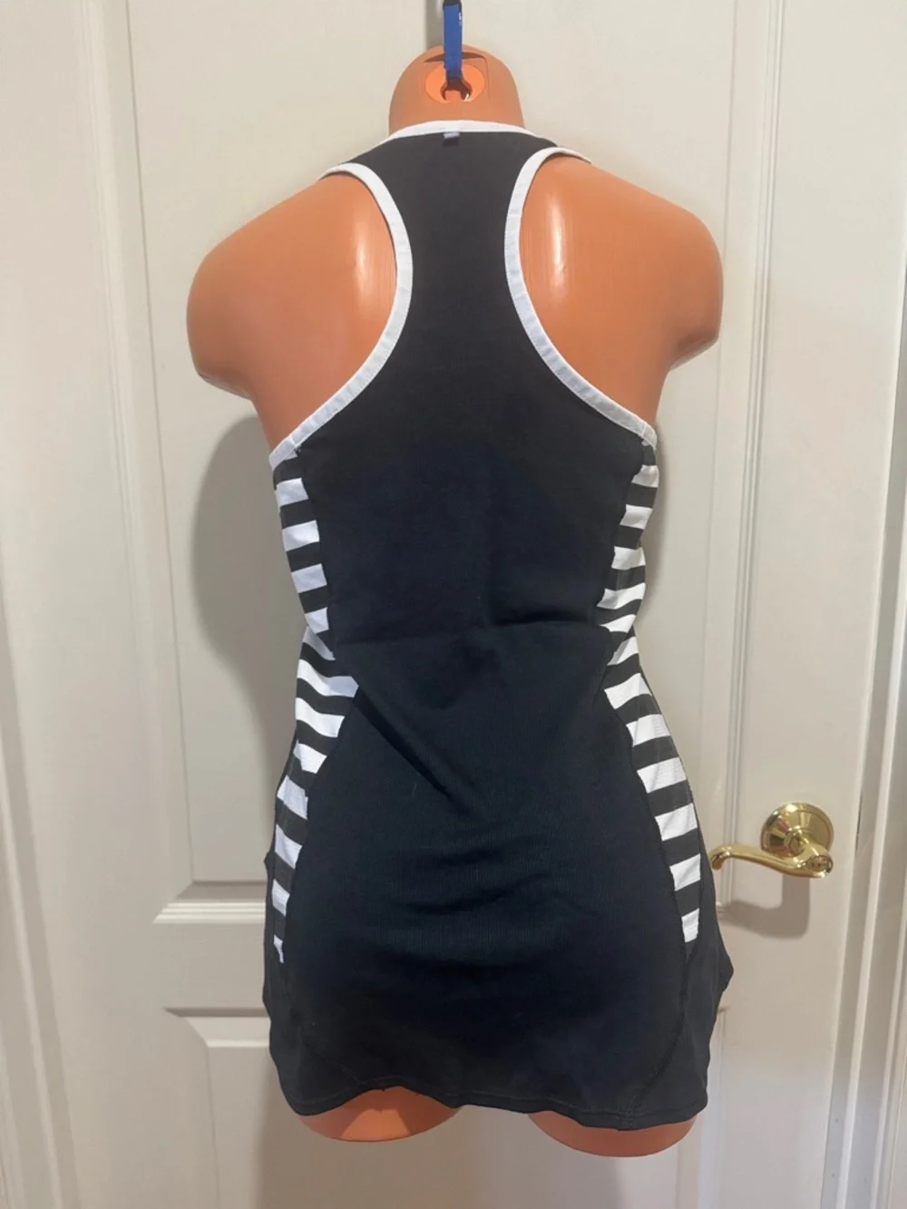NIKE DRI-FIT Nautical Navy White V Neck Tank Stripe Insets S Small $40 EUC KL
